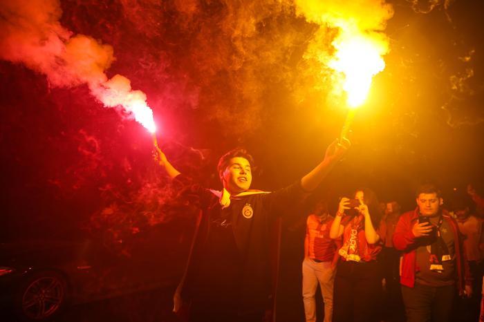 Galatasaray Beşiktaşı devirdi, Florya bayram yerine döndü