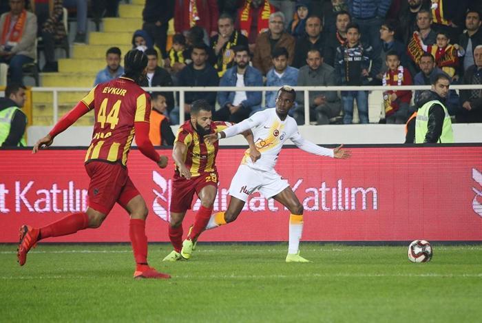 Çok bilendi, fena köreldi (Oğuz Dizer)