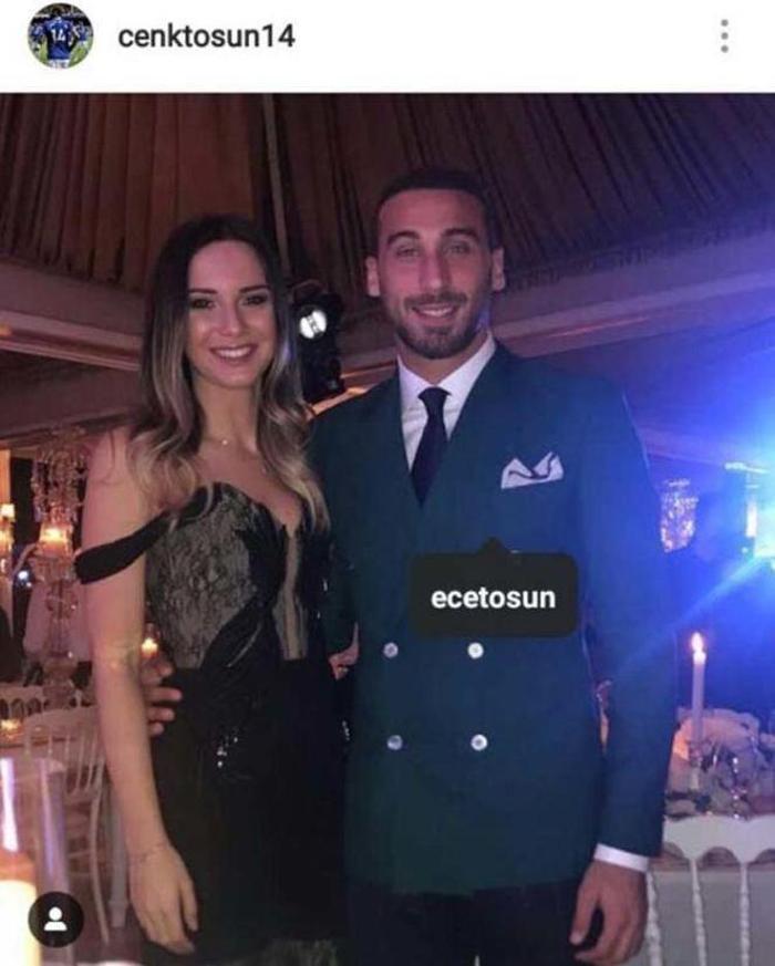 Cenk Tosundan eşine özel hareket