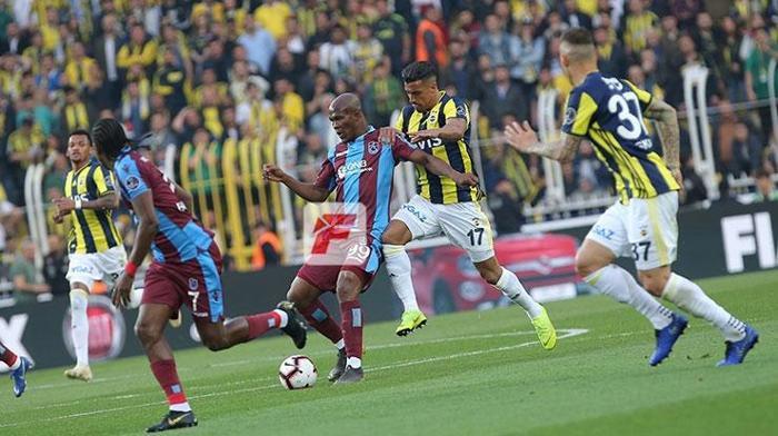 Fenerbahçe - Trabzonspor maçından ekrana yansımayanlar