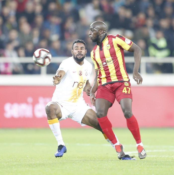 Galatasarayın Brezilyalı yıldızı Marcao, göz yaşlarını tutamadı
