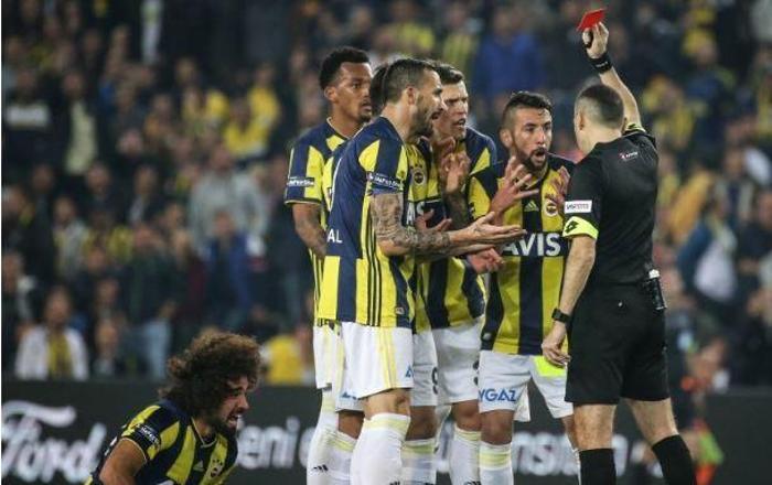 Fenerbahçeli Sadık Çiftpınara büyük şok 12 maç ceza yolda