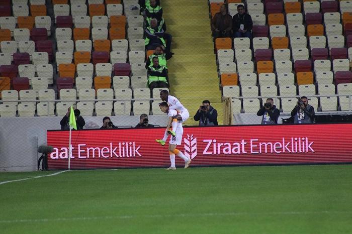 Finale farklı tarife (Metin Karabaş)
