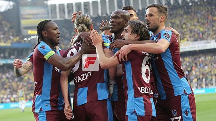 Fenerbahçe - Trabzonspor maçından ekrana yansımayanlar