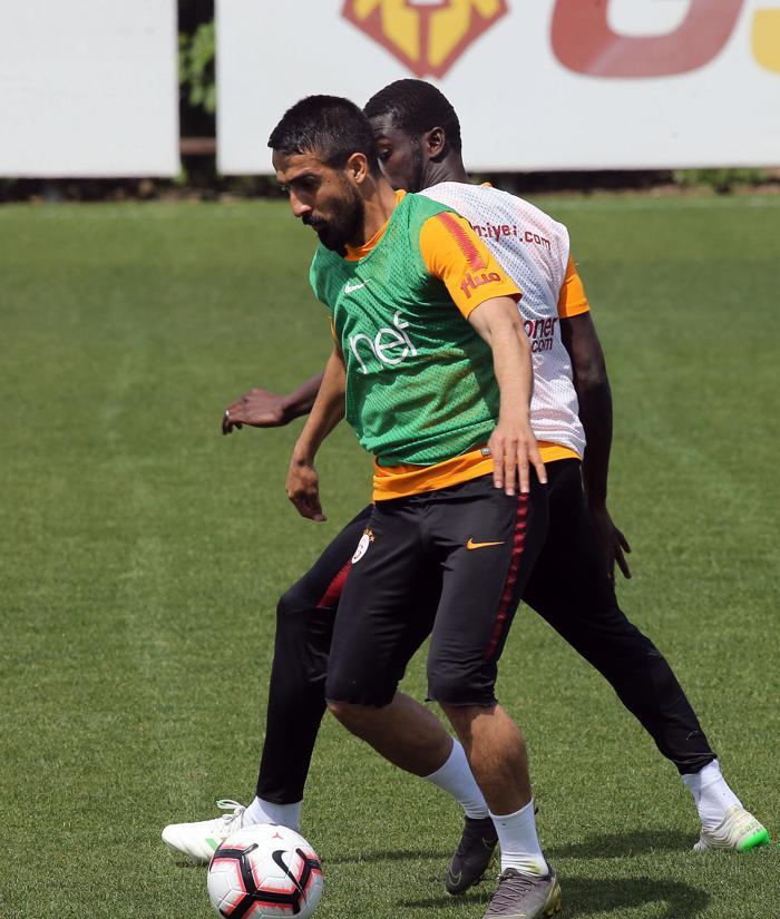 Galatasarayda Beşiktaş hazırlıkları sürüyor... Fatih Terim iki oyuncuyla özel konuştu
