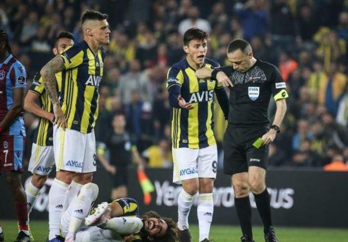 Fenerbahçeli Sadık Çiftpınara büyük şok 12 maç ceza yolda