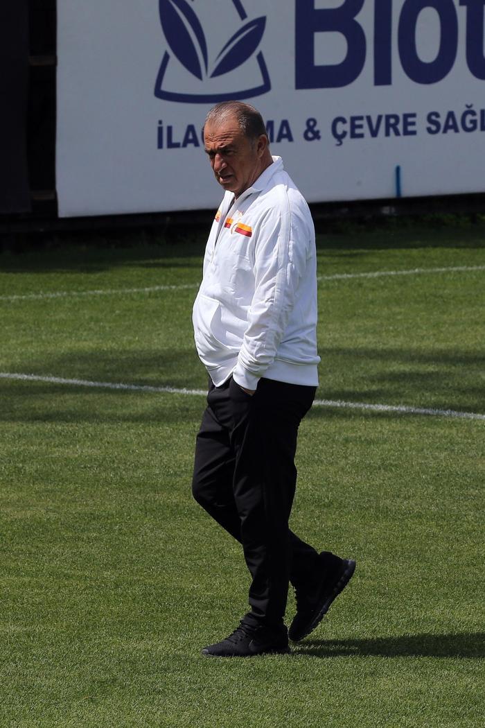 Galatasarayda Beşiktaş hazırlıkları sürüyor... Fatih Terim iki oyuncuyla özel konuştu