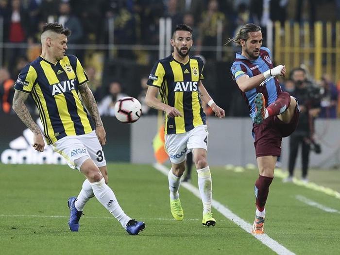 Gecenin sorusu (Mehmet Demirkol)
