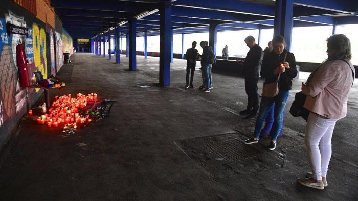 Sparta Prag taraftarları Josef Suralı uğurluyor