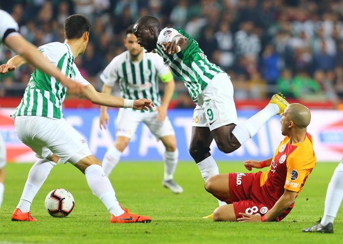 Gecenin sorusu (Hakan Can)