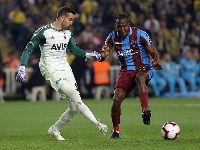 Fanatik yazarlarının Fenerbahçe - Trabzonspor maçı yorumları