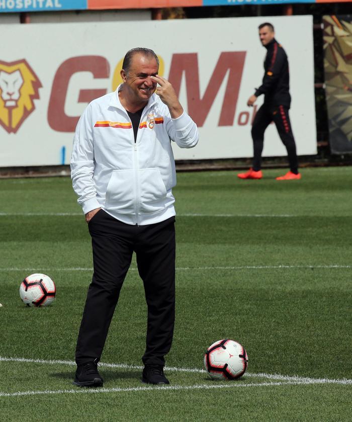 Galatasarayda Beşiktaş hazırlıkları sürüyor... Fatih Terim iki oyuncuyla özel konuştu