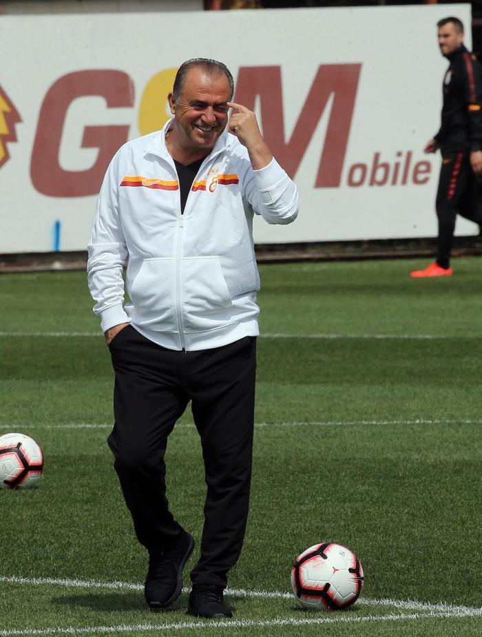 Galatasarayda Beşiktaş hazırlıkları sürüyor... Fatih Terim iki oyuncuyla özel konuştu