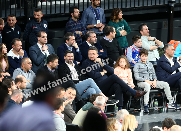 Anadolu Efes - Barcelona Lassa maçından ekrana yansımayanlar...