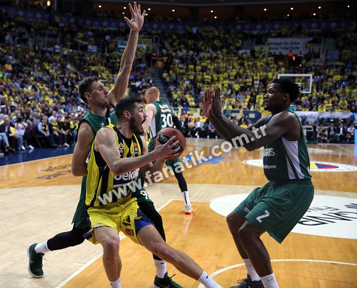 Fenerbahçe Beko - Zalgiris Kaunas maçında ekrana yansımayanlar