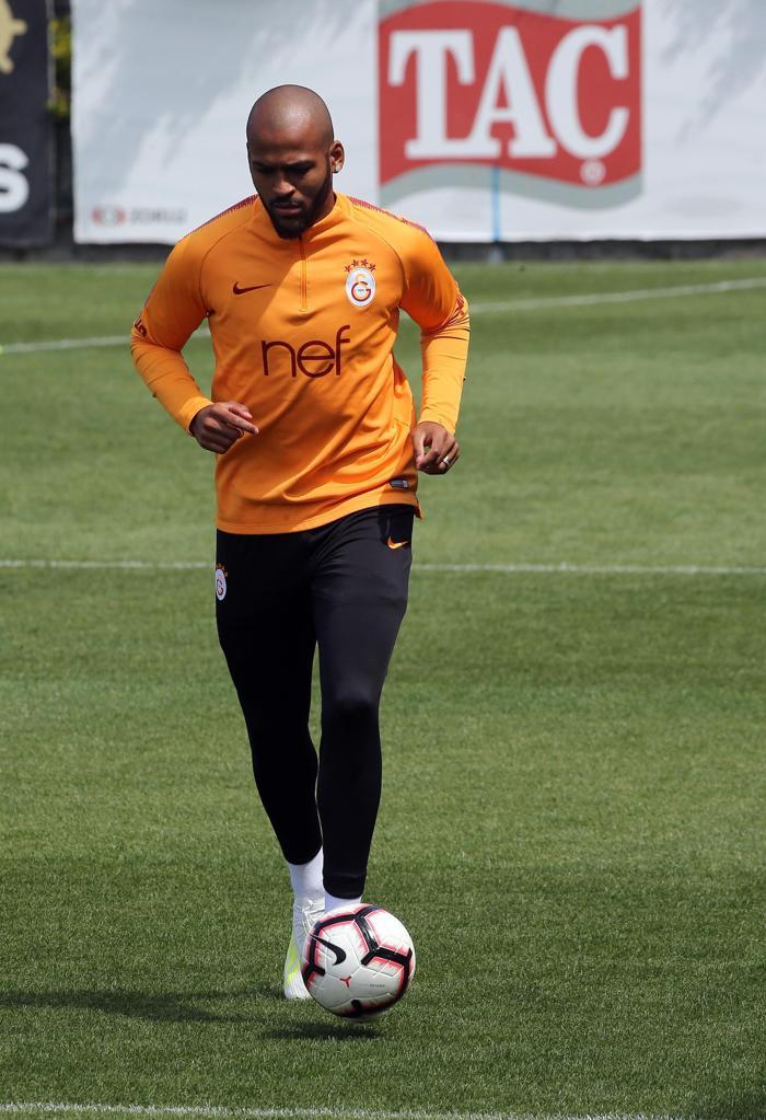 Galatasarayda Beşiktaş hazırlıkları sürüyor... Fatih Terim iki oyuncuyla özel konuştu