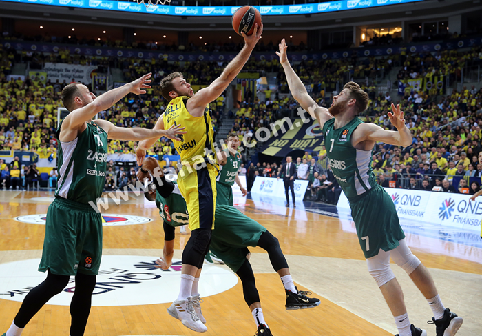 Fenerbahçe Beko - Zalgiris Kaunas maçında ekrana yansımayanlar