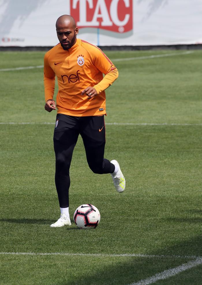 Galatasarayda Beşiktaş hazırlıkları sürüyor... Fatih Terim iki oyuncuyla özel konuştu