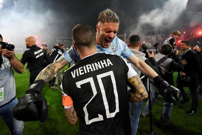 Mircea Lucescunun oğlu Razvan Lucescu, PAOKu 34 yıl aradan sonra şampiyon yaptı