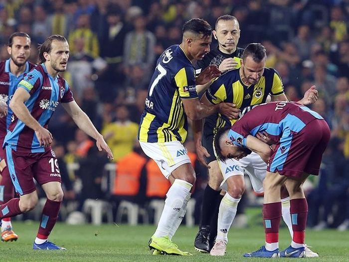 Fanatik yazarlarının Fenerbahçe - Trabzonspor maçı yorumları