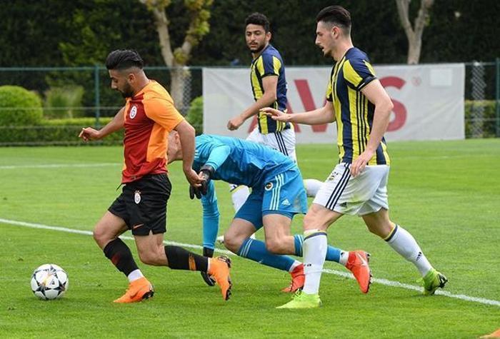 Son dakika | Fenerbahçe - Galatasaray U21 maçında kavga çıktı