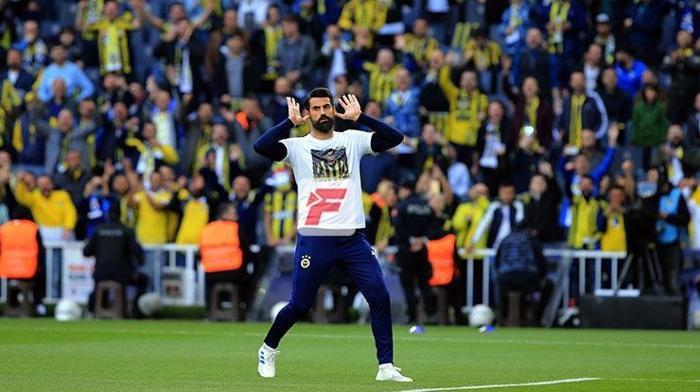 Fenerbahçe - Galatasaray derbisinin ardından Ali Koç sahaya indi