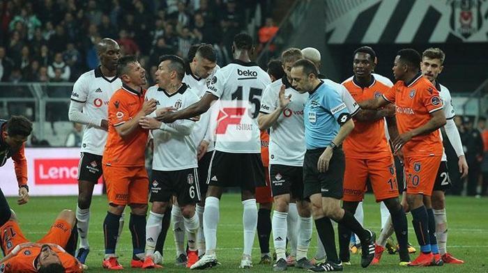 Beşiktaş - Başakşehir maçından ekrana yansımayanlar