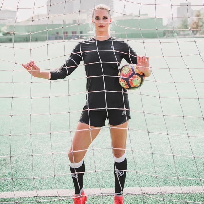 Futbol oynarken keşfedilen güzel: Lauren Marie Sesselmann