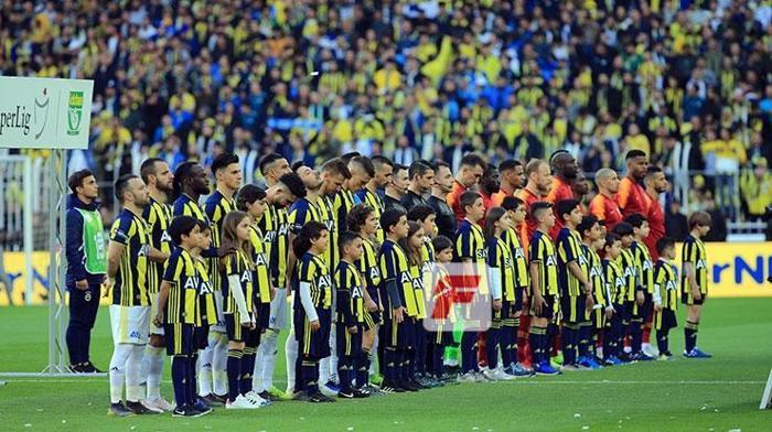 Fenerbahçe - Galatasaray derbisinin ardından Ali Koç sahaya indi