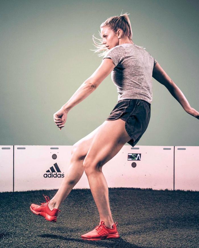 Futbol oynarken keşfedilen güzel: Lauren Marie Sesselmann