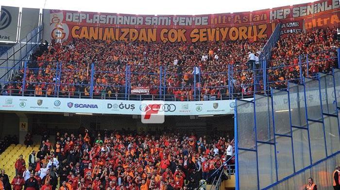 Fenerbahçe - Galatasaray derbisinin ardından Ali Koç sahaya indi