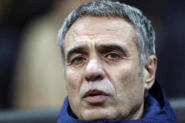 Ersun Yanaldan kritik karar Galatasaray derbisi 11i...