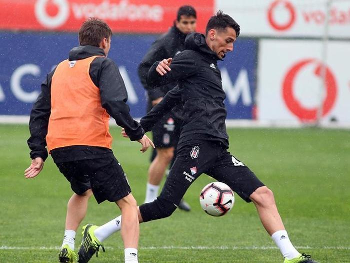 Beşiktaşlı futbolcu imajını değiştirdi İdmana damgasını vurdu