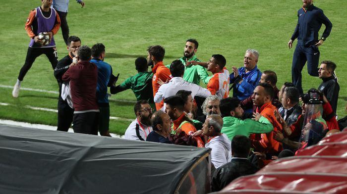 Adanaspor - Denizlispor maçında yumruklar konuştu