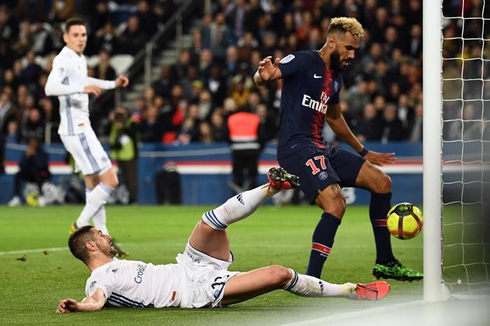 Choupo-Motingden inanılmaz hata... PSGnin şampiyonluğunu erteledi