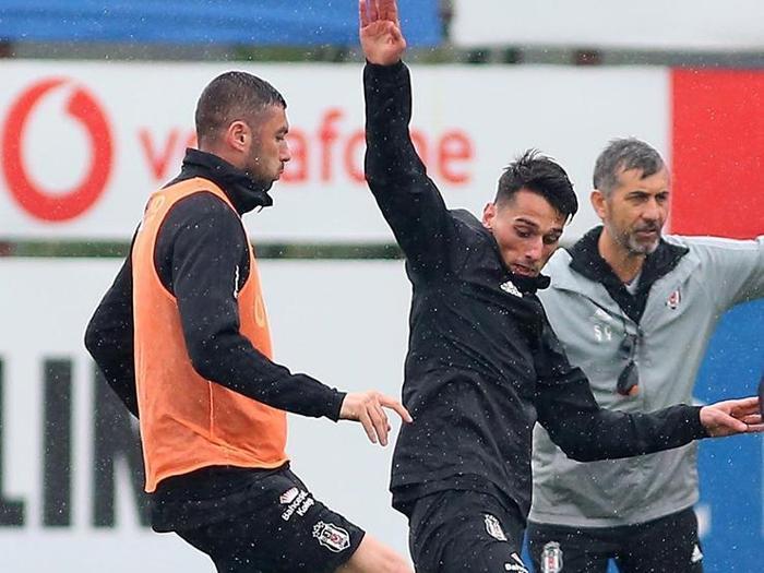 Beşiktaşlı futbolcu imajını değiştirdi İdmana damgasını vurdu