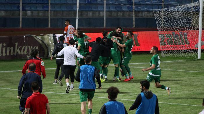 Adanaspor - Denizlispor maçında yumruklar konuştu