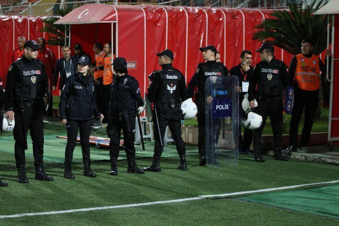 Adanaspor - Denizlispor maçında yumruklar konuştu