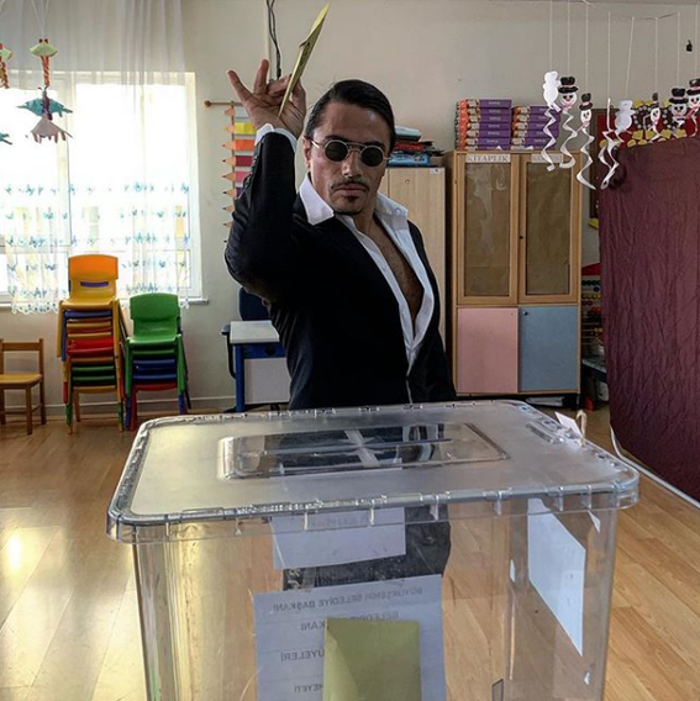 31 Mart seçimleri için ünlüler sandık başında