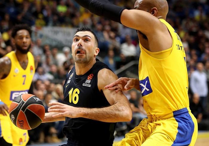 EuroLeaguede Play-Offlar için kıyasıya yarış
