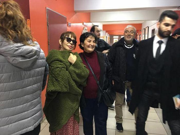 31 Mart seçimleri için ünlüler sandık başında