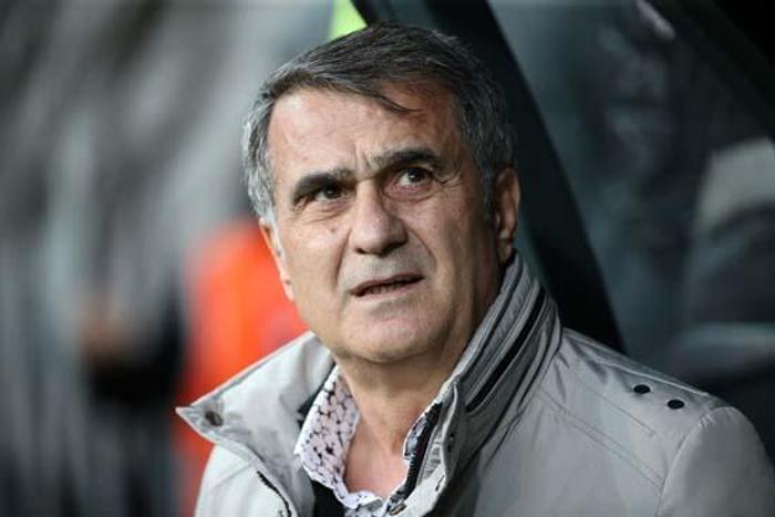 Beşiktaşta devam kararı alınan 3 yabancı...