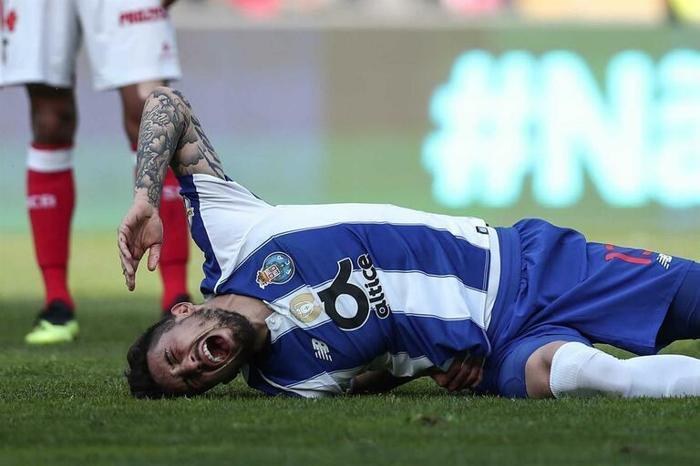 Portoda Alex Telles şoku İnanılmaz şanssızlık...
