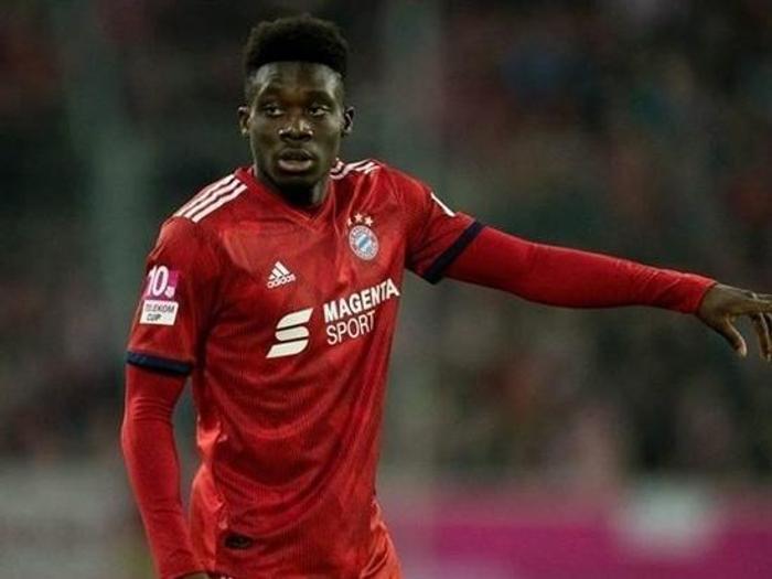 Alphonso Davies - Bayern Münih
