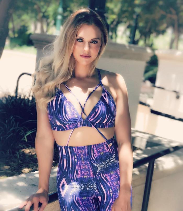 Futbol oynarken keşfedilen güzel: Lauren Marie Sesselmann