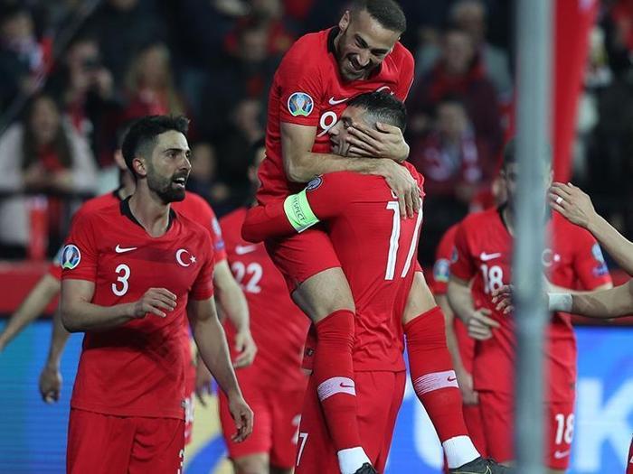 Fenerbahçeden Cenk Tosun bombası