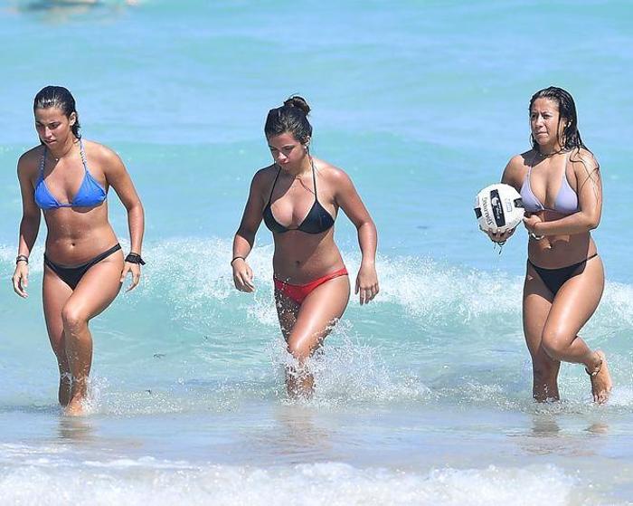 Miami sahilleri üniversitelilerle doldu