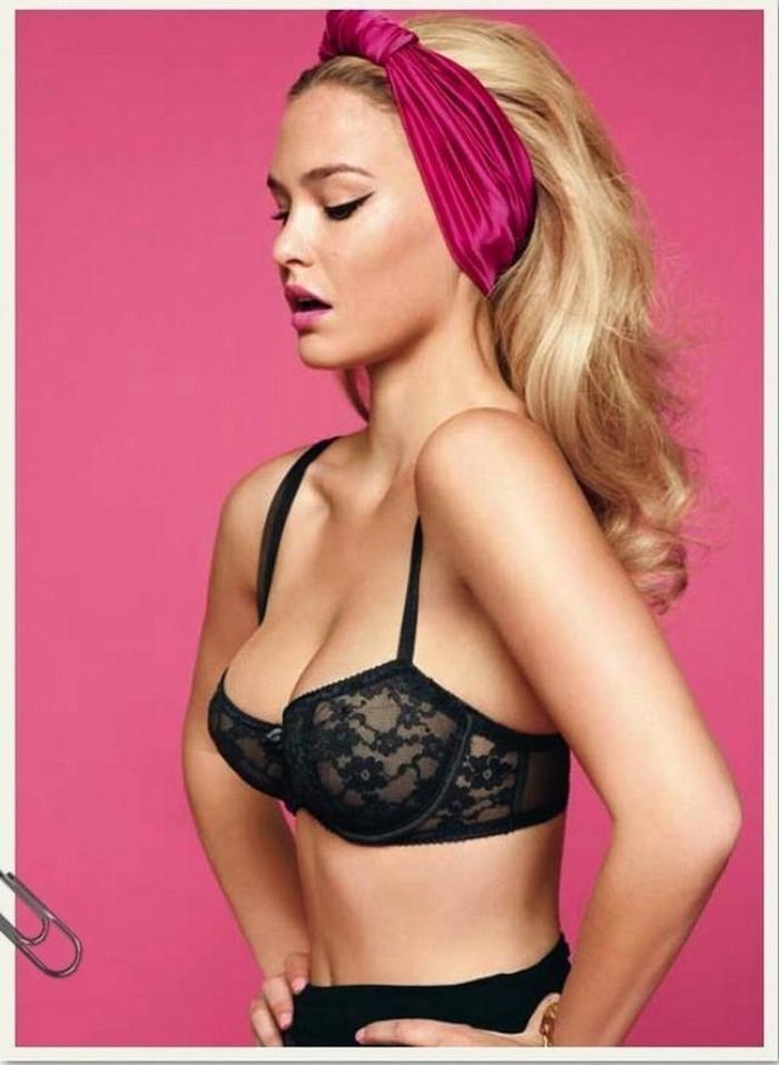 Süper model Bar Refaeli Antalyaya geldi