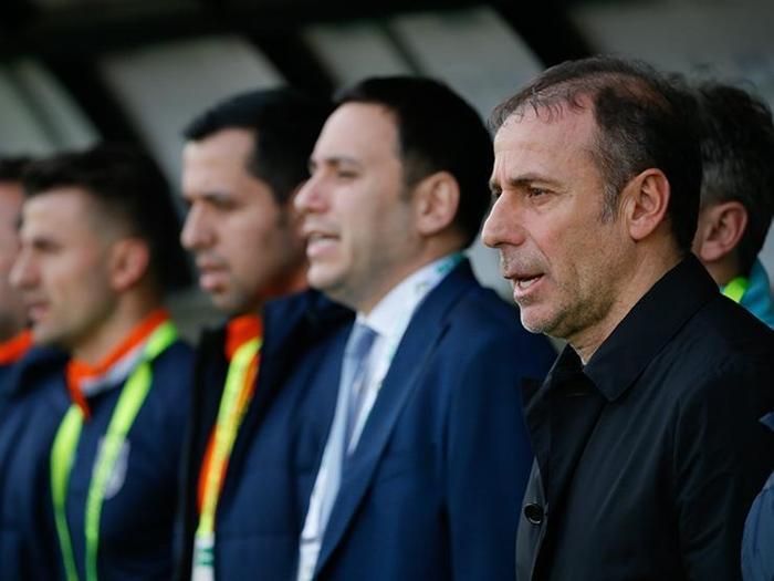 Beşiktaşta Lucescu cepte, alternatifler Avcı ve Buruk