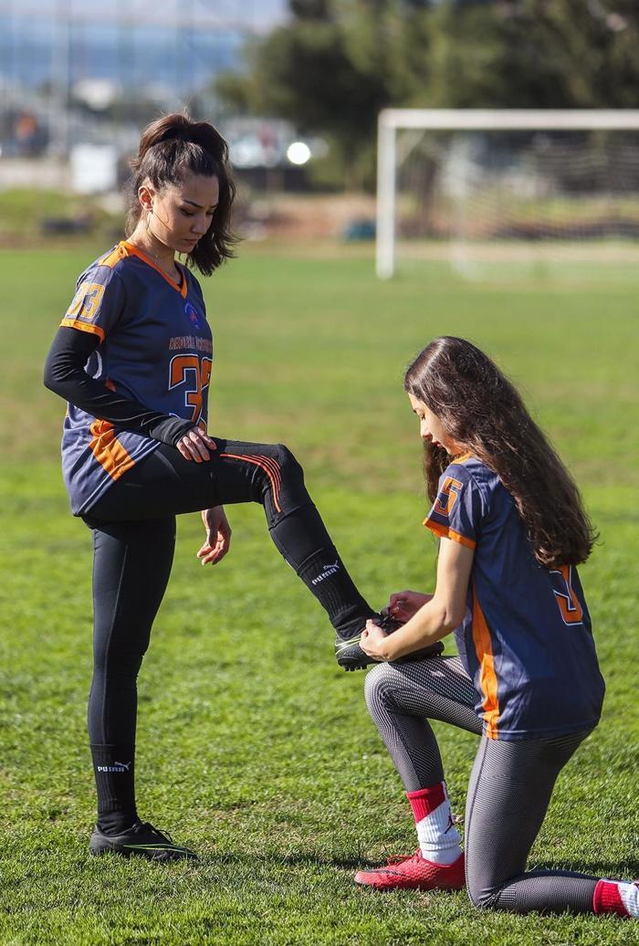Flag futbol takımı nefes kesiyor